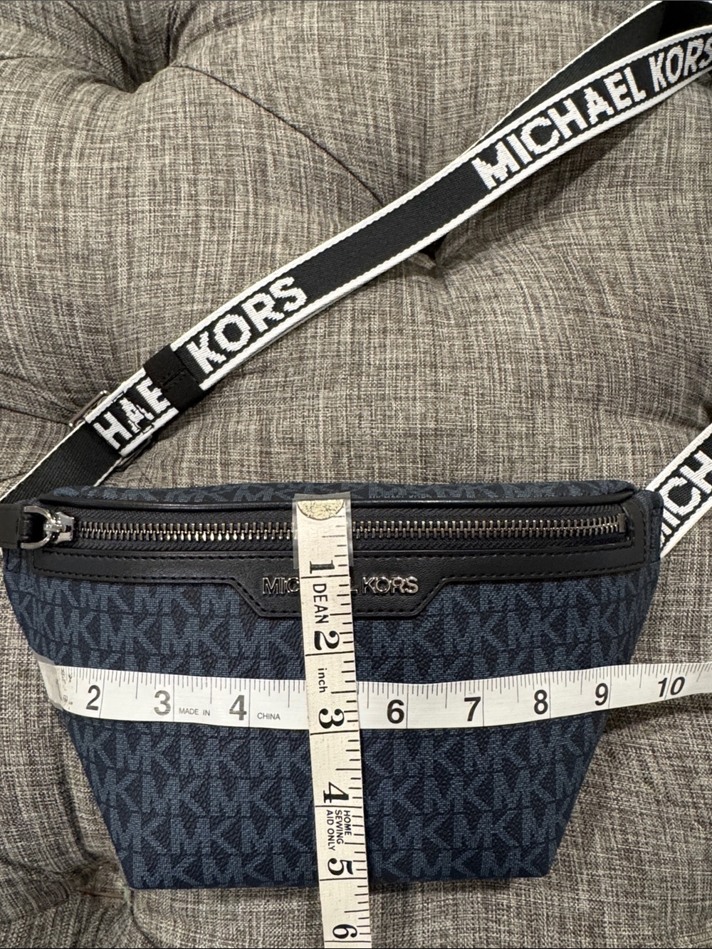 Michael Kors Bag Cooper Mini Belt Bag Logo Signature Blue Black Fanny Pack - Picture 17 of 17